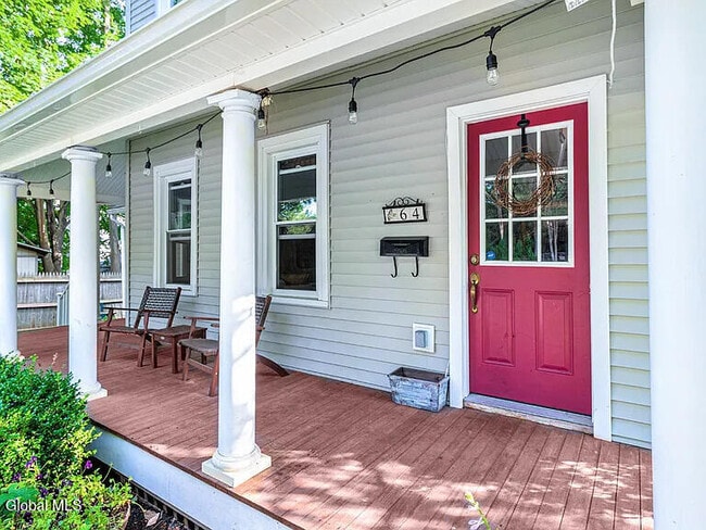 Building Photo - 64 Second St