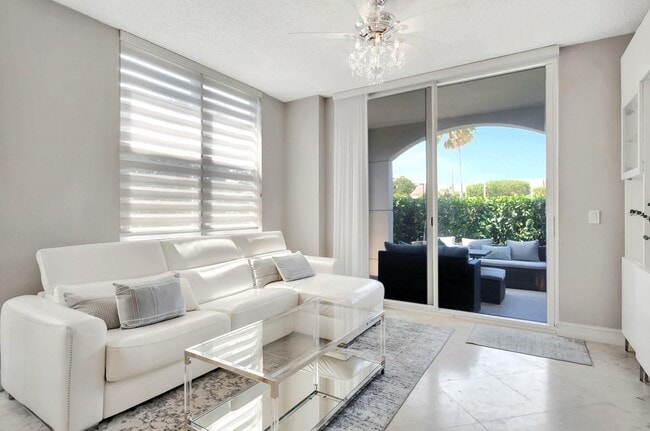 Building Photo - 3606 S Ocean Blvd