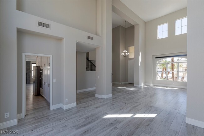 Building Photo - 2510 Putting Green Dr