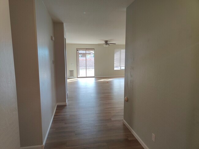 Building Photo - 7417 S 30th Ave