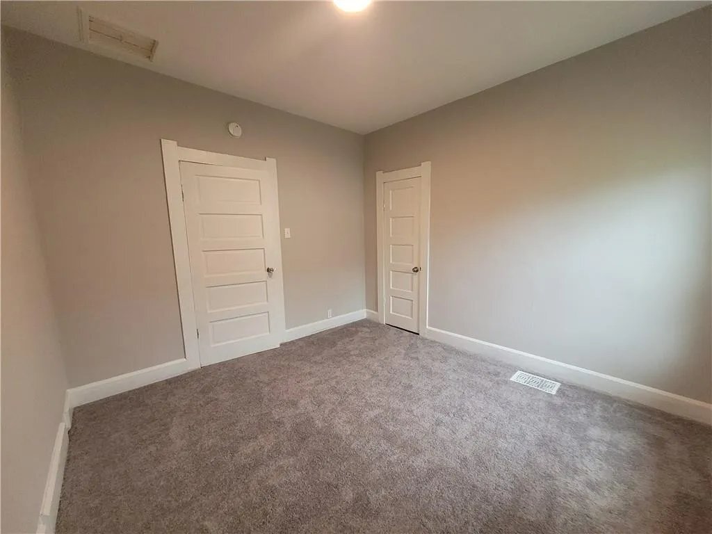 Building Photo - 2715 Delaware St