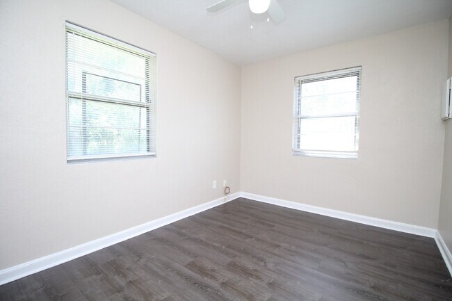 Building Photo - Flexible 3BR Home with Bonus Room, Covered Patio & Fully Fenced Yard