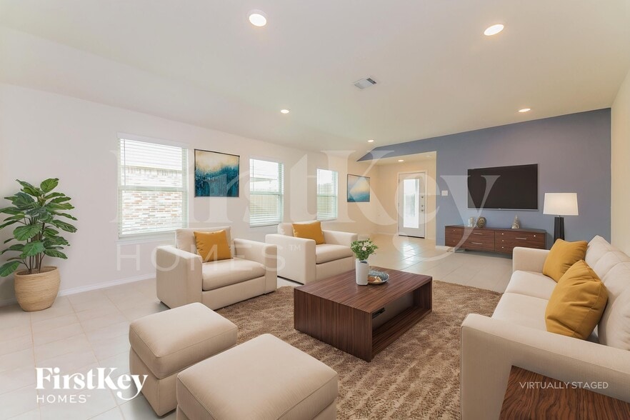 Building Photo - 312 Shiplap Ln