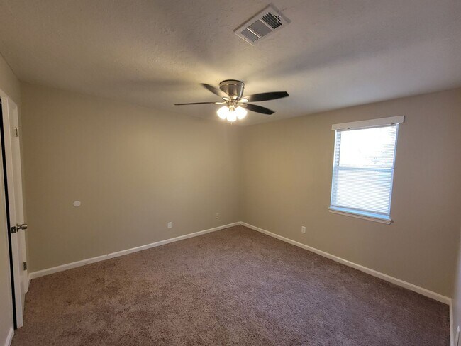 Building Photo - """~155 Stoneybrooks Place