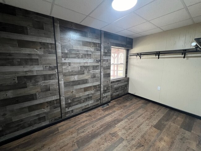 Building Photo - 1414 W Main St