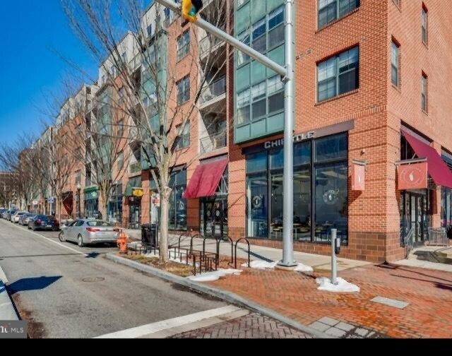 Building Photo - The Adams Apartments