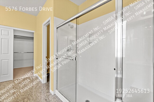 Building Photo - 5576 Forbes Dr