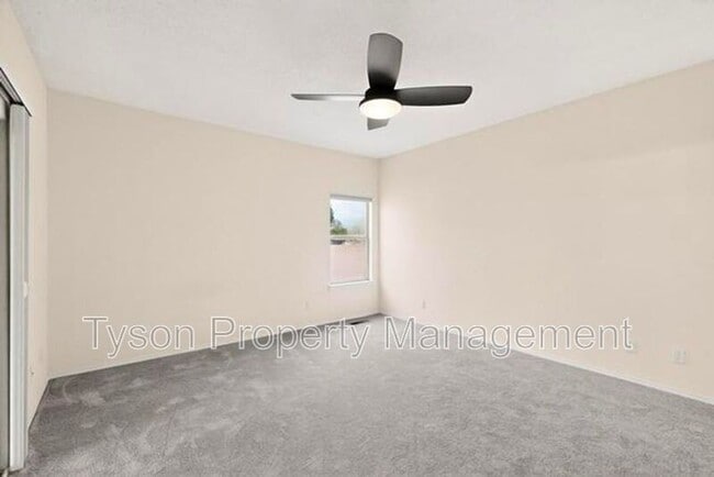 Building Photo - 10139 Arroyo Crest Dr NW