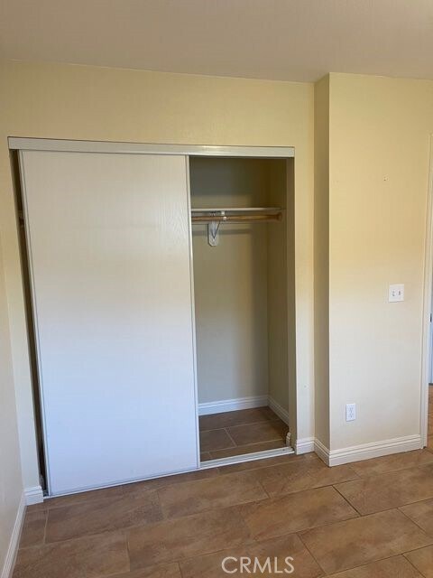 Building Photo - 1251 S Meadow Ln