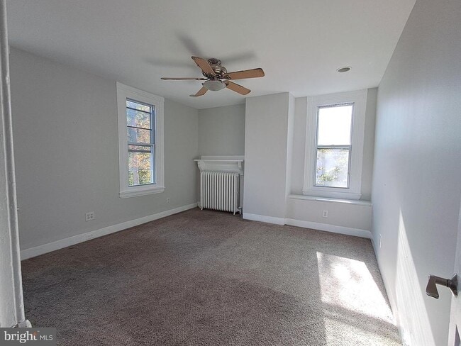 Building Photo - 108 S Clifton Ave