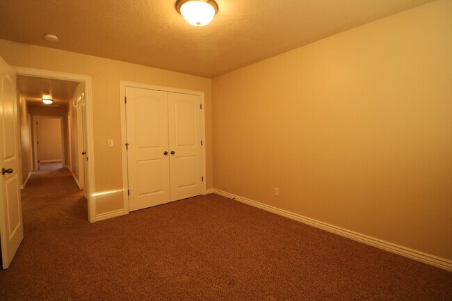 Building Photo - Traverse Mountain Home