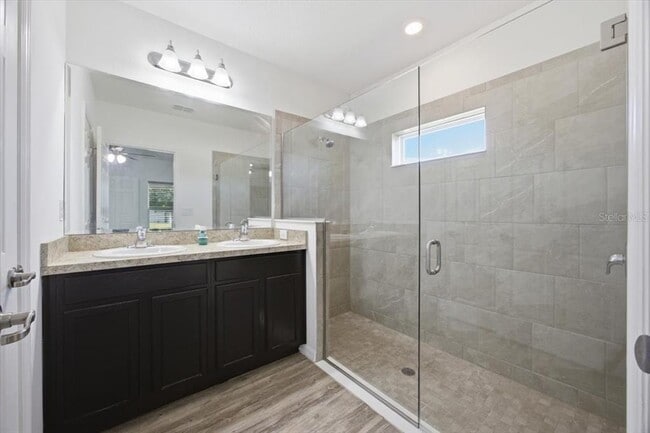 Building Photo - 446 Hamlet Lp