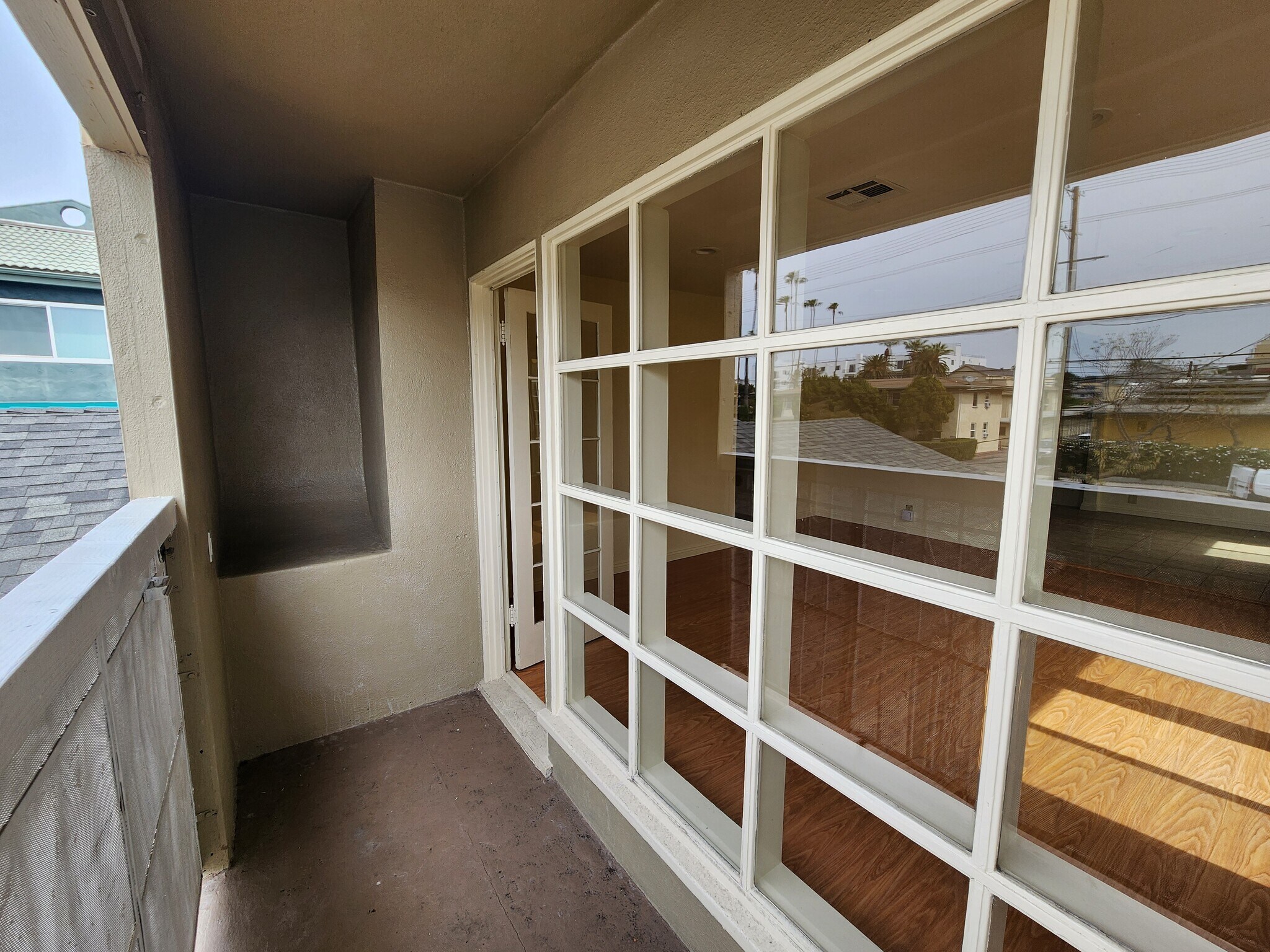 Building Photo - 5264 Cahuenga Blvd