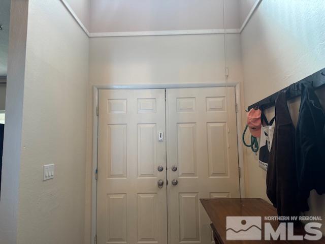 Building Photo - 1618 Shady Oak Dr