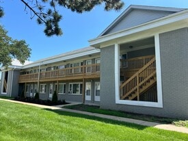 Building Photo - Harrison Beach Apartments