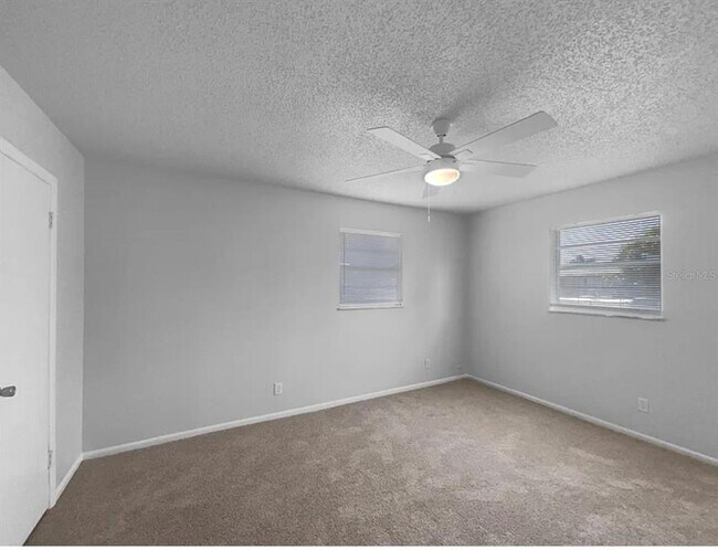 Building Photo - 1541 SW Curry St