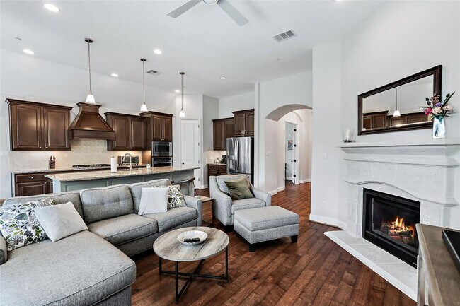 Building Photo - 106 Maxwell Way