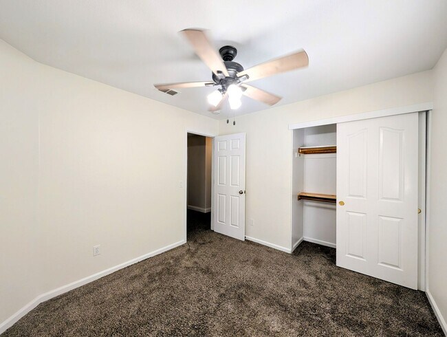 Building Photo - BEAUTIFUL SINGLE FAMILY HOME IN FOLSOM!
