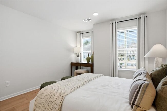 Building Photo - 205 Harrell Way