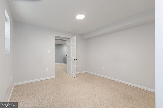 Building Photo - 7716 Green Garland Dr