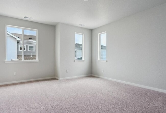 Building Photo - Alder Creek Duplex - 3bd 2.5ba 2,705sq.ft. Built in 2025