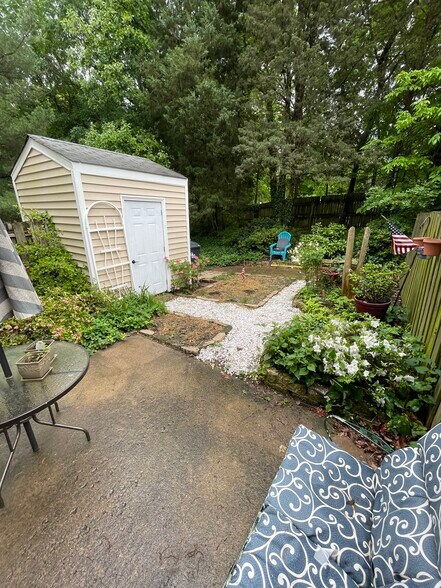 Building Photo - 11667 Timberly Waye