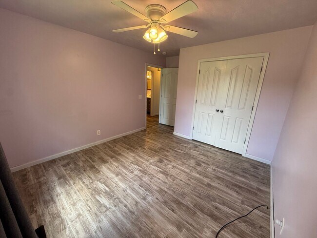 Building Photo - Charming 3BR/2BA Home in Greenbrier