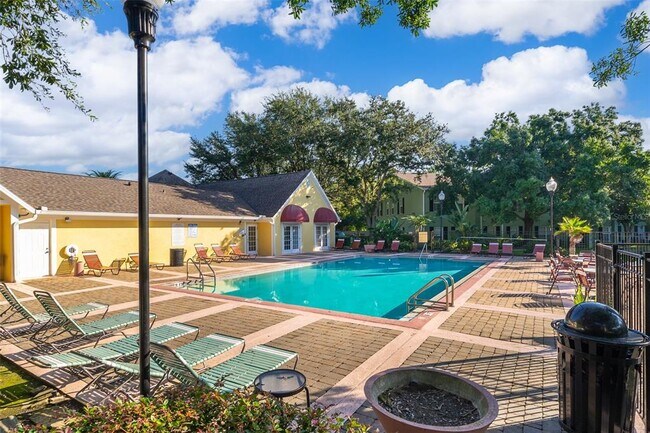 Building Photo - 2007 Dixie Belle Dr