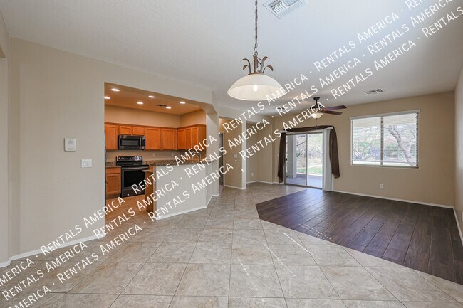 Building Photo - 39821 N Thunder Hills Ln