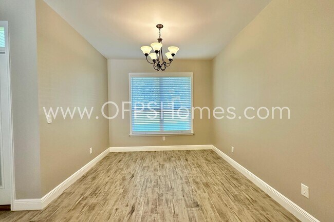 Building Photo - 1189 Forest Heights Rd