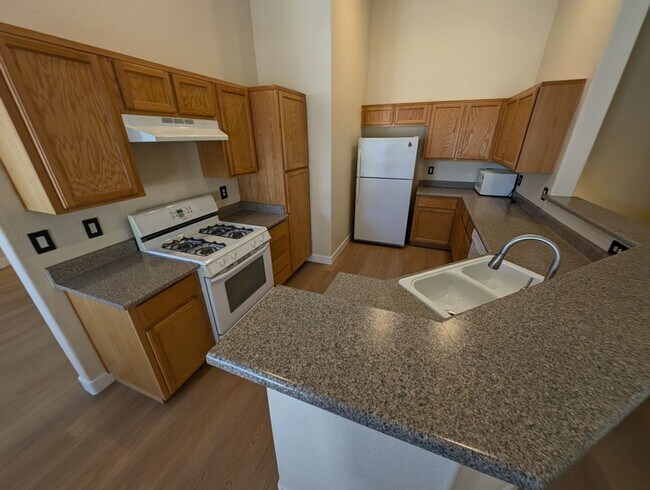 Building Photo - 89 Day Trade St