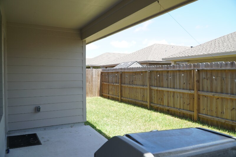 Building Photo - 7626 Rustler Ln