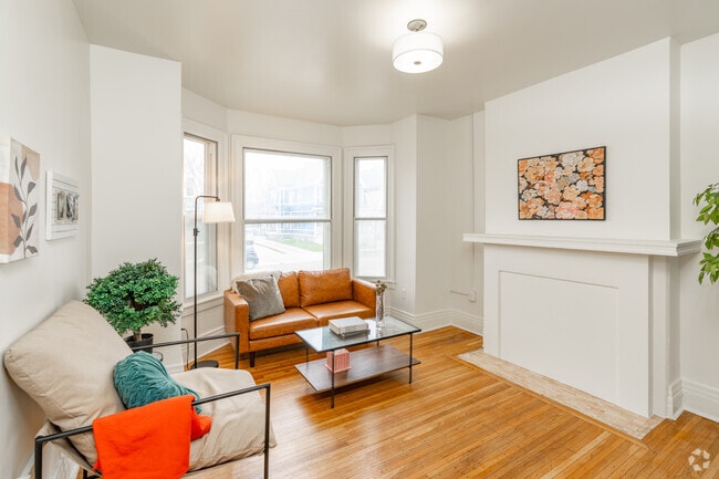 Interior Photo - The Pembroke