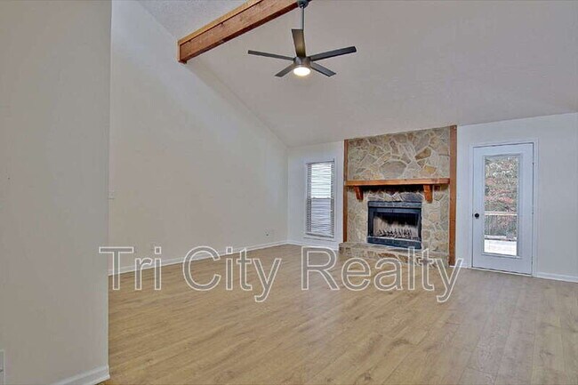 Building Photo - 150 Drennan Dr