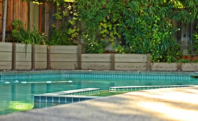 Building Photo - Lovely spacious home, dual levels, Cuperti...