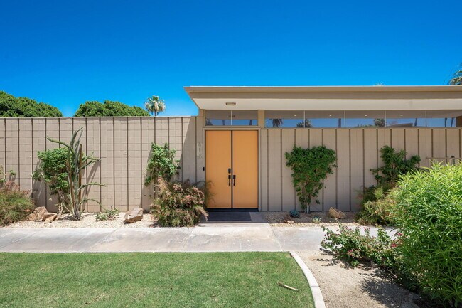 Building Photo - 72915 El Paseo