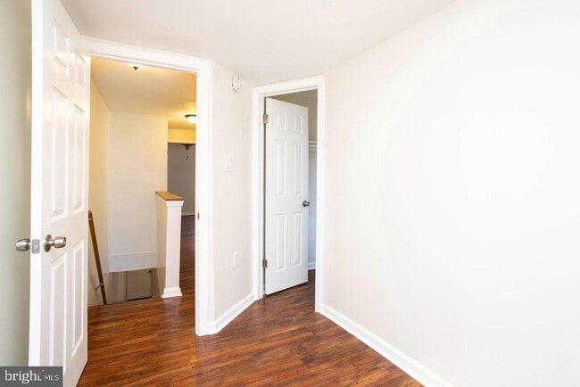 Building Photo - 2542 N Water St