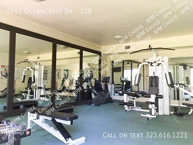 Building Photo - 6542 Oceancrest Dr-208