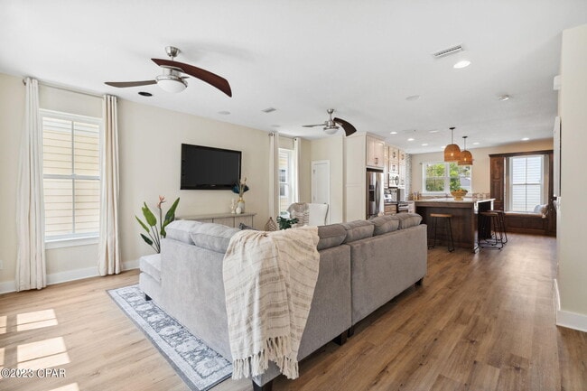 Building Photo - 316 Coral Gables St