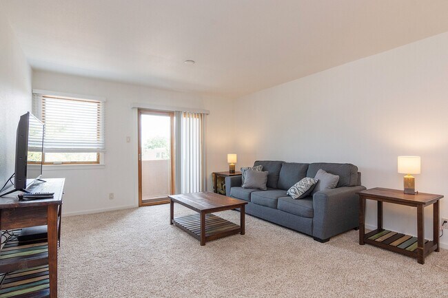 Building Photo - Fully Furnished One Bedroom Condo Available Now!