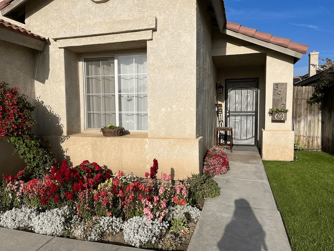 Building Photo - 3912 Boswellia Dr