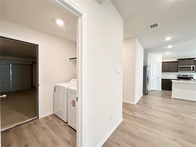 Building Photo - 341 Dry Crk Ln