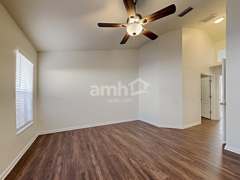 Building Photo - 13244 Early Run Ln