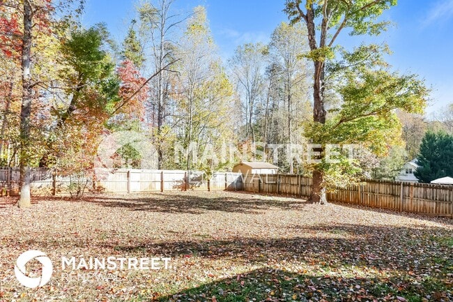 Building Photo - 1107 Foxhaven Dr