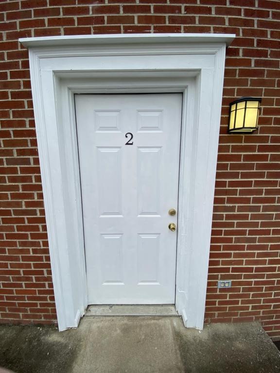 Building Photo - 427 Sara Leigh Dr