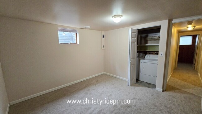 Building Photo - 14245 SE 41st St