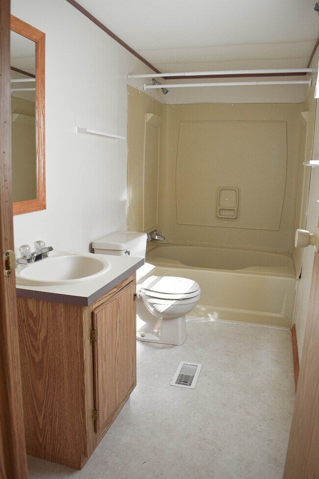 Building Photo - 5984 Marina View