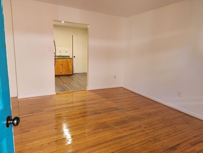 Building Photo - 2 Bedroom 1bath Oceanview/Bayview