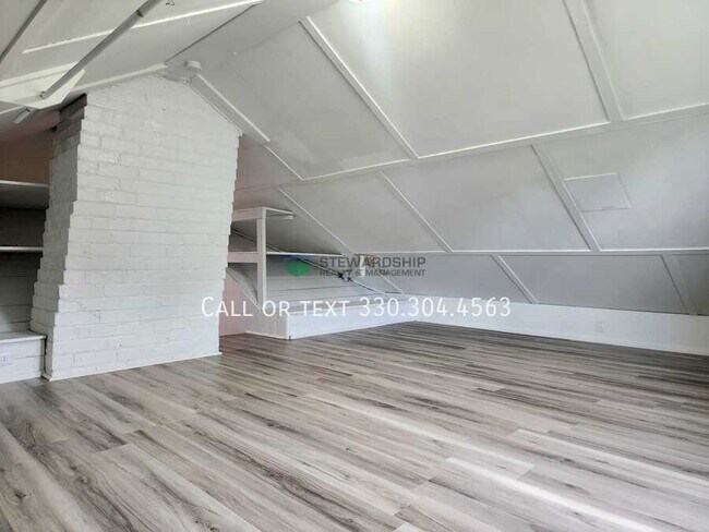 Building Photo - 12990 Lincoln Way W