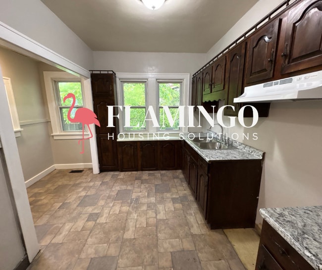 Building Photo - Charming 2-Bedroom Home in Dayton’s Pointview Area
